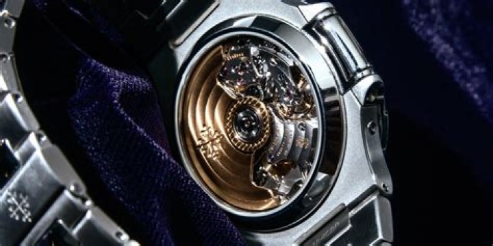 Are mechanical watches worth the hassle?