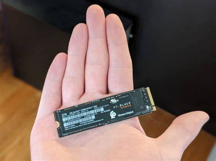 Can an SSD click?