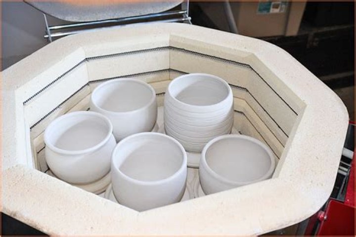 Can you bisque fire in an oven?