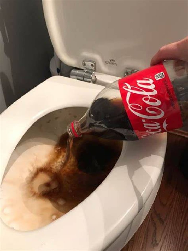 Can you clean toilet with Coca Cola?