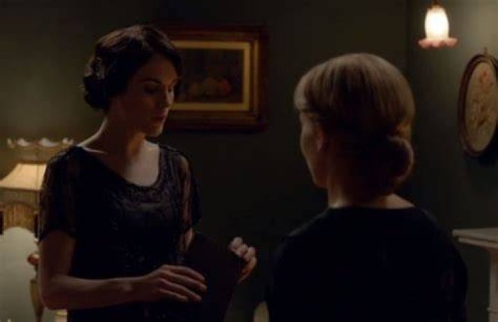 Does Mary sleep with Lord Gillingham?