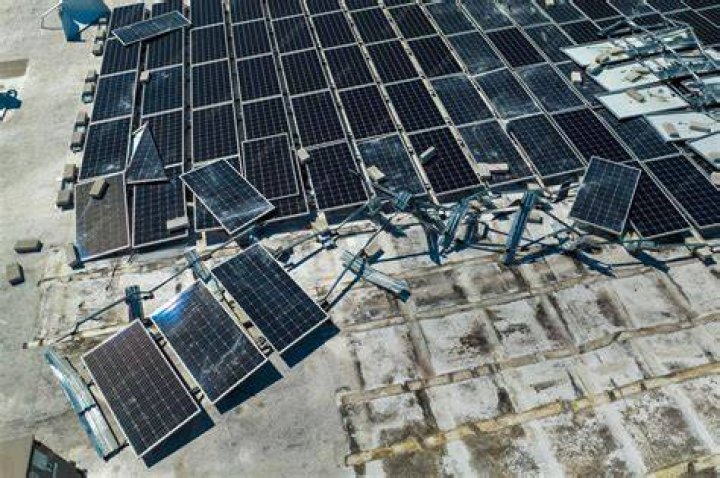Does solar panels ruin your roof?