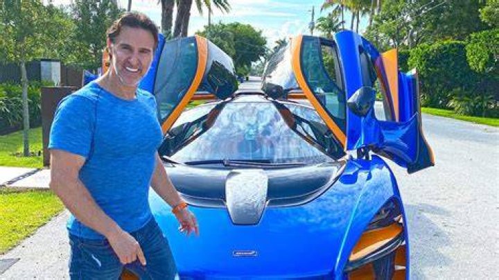 How much did Stevin sell Blippi for?