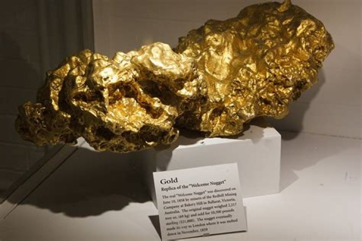How much was the biggest gold nugget ever found worth?