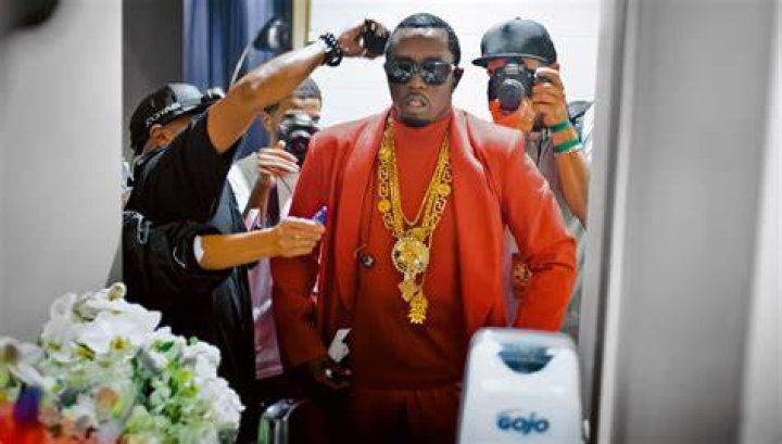 How old is Diamond rapper?