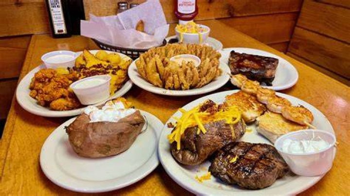 What kind of ribs does Texas Roadhouse have?